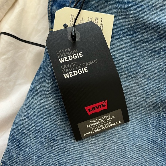 Levi’s Wedgie Jeans - Picture 3 of 8